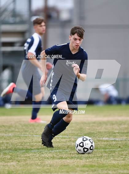 Thumbnail 3 in Hendrickson vs Lee [Robert E.] photogallery.