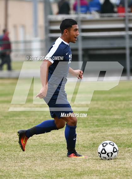 Thumbnail 1 in Hendrickson vs Lee [Robert E.] photogallery.