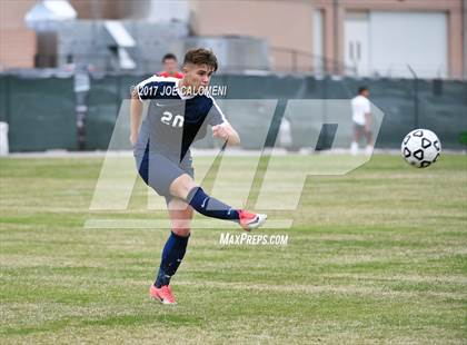 Thumbnail 2 in Hendrickson vs Lee [Robert E.] photogallery.