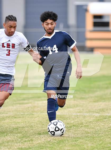 Thumbnail 1 in Hendrickson vs Lee [Robert E.] photogallery.
