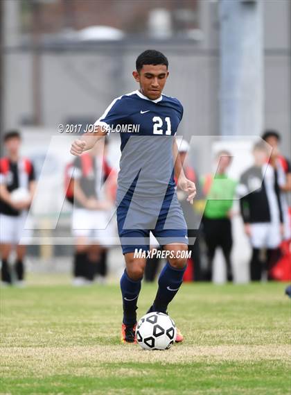 Thumbnail 2 in Hendrickson vs Lee [Robert E.] photogallery.