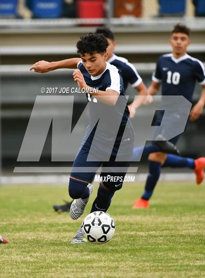 Thumbnail 3 in Hendrickson vs Lee [Robert E.] photogallery.