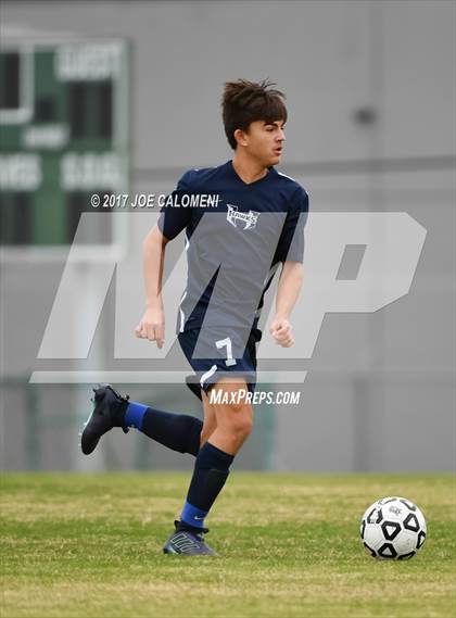 Thumbnail 1 in Hendrickson vs Lee [Robert E.] photogallery.