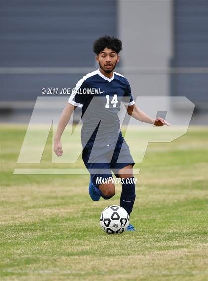 Thumbnail 3 in Hendrickson vs Lee [Robert E.] photogallery.