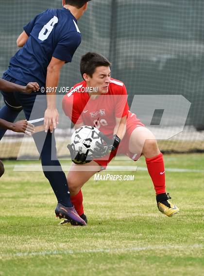 Thumbnail 2 in Hendrickson vs Lee [Robert E.] photogallery.