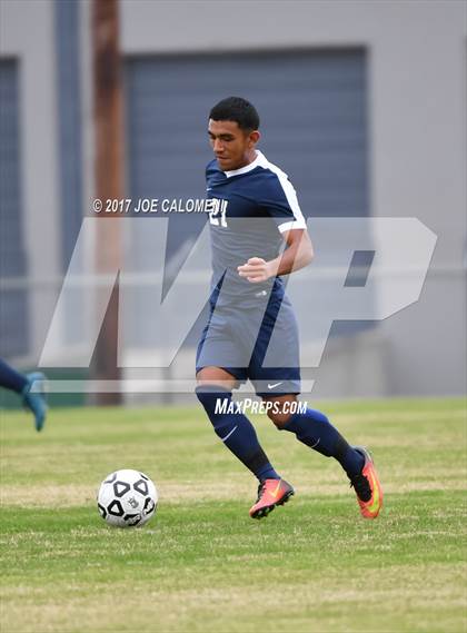 Thumbnail 3 in Hendrickson vs Lee [Robert E.] photogallery.