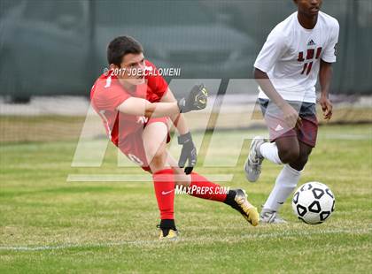 Thumbnail 2 in Hendrickson vs Lee [Robert E.] photogallery.