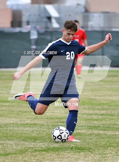 Thumbnail 3 in Hendrickson vs Lee [Robert E.] photogallery.