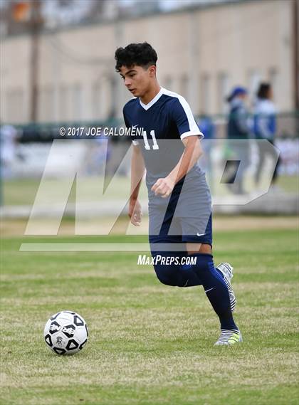 Thumbnail 3 in Hendrickson vs Lee [Robert E.] photogallery.