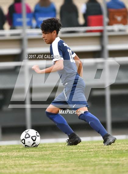 Thumbnail 3 in Hendrickson vs Lee [Robert E.] photogallery.