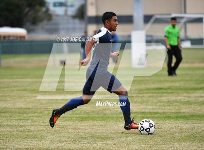 Thumbnail 3 in Hendrickson vs Lee [Robert E.] photogallery.