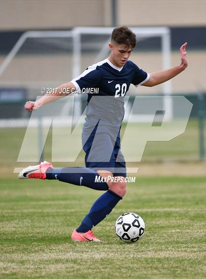 Thumbnail 1 in Hendrickson vs Lee [Robert E.] photogallery.