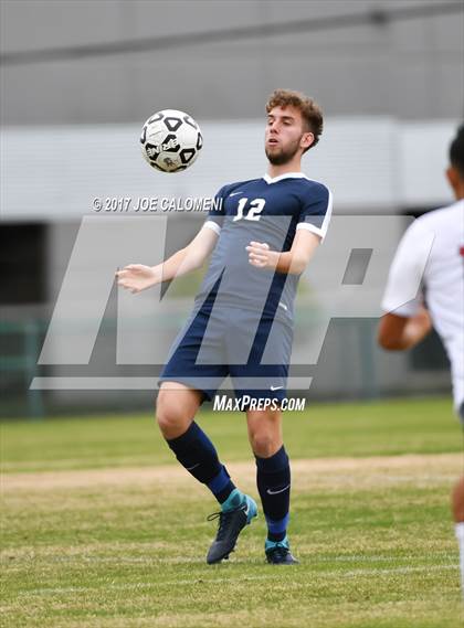 Thumbnail 2 in Hendrickson vs Lee [Robert E.] photogallery.