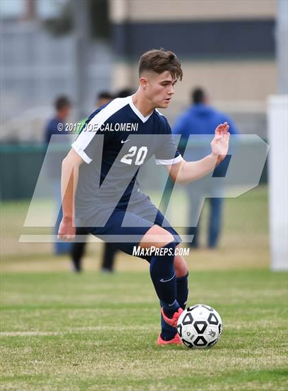 Thumbnail 1 in Hendrickson vs Lee [Robert E.] photogallery.