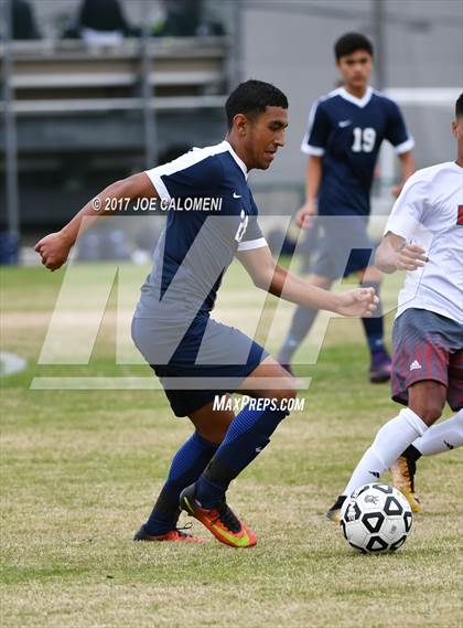 Thumbnail 3 in Hendrickson vs Lee [Robert E.] photogallery.