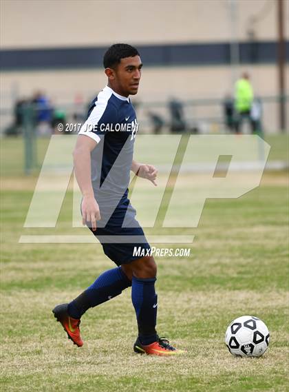 Thumbnail 1 in Hendrickson vs Lee [Robert E.] photogallery.