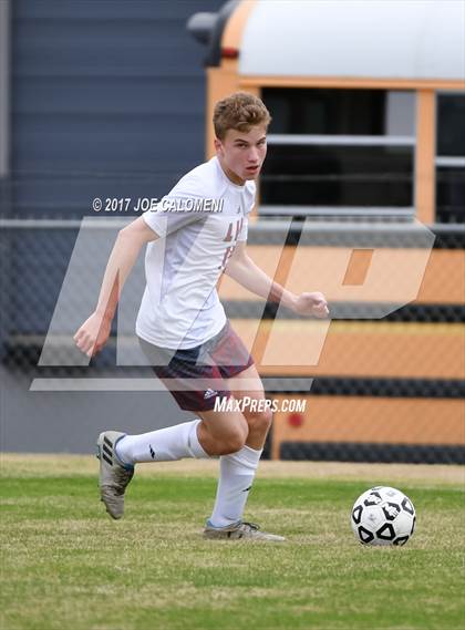 Thumbnail 3 in Hendrickson vs Lee [Robert E.] photogallery.