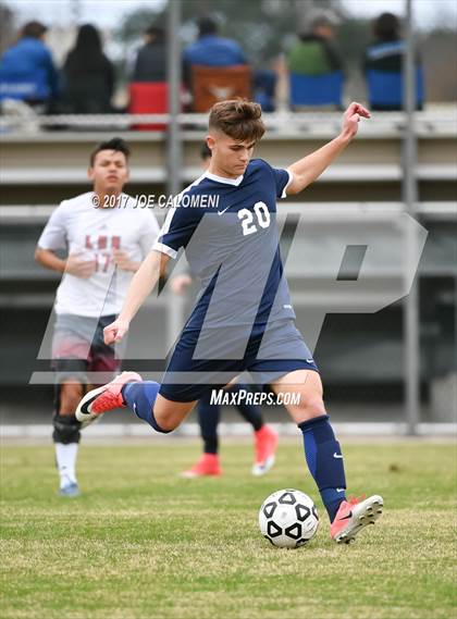 Thumbnail 1 in Hendrickson vs Lee [Robert E.] photogallery.