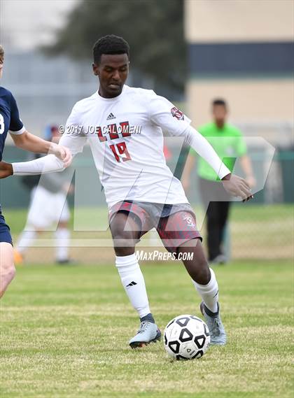 Thumbnail 3 in Hendrickson vs Lee [Robert E.] photogallery.