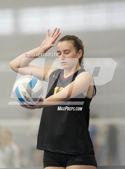Thumbnail 3 in Mercy vs. South Lyon (Motor City Power Series) photogallery.