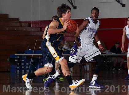 Thumbnail 3 in Menlo vs Rancho Cucamonga (MaxPreps Holiday Classic) photogallery.