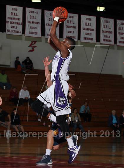 Thumbnail 2 in Menlo vs Rancho Cucamonga (MaxPreps Holiday Classic) photogallery.