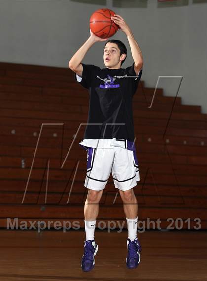 Thumbnail 1 in Menlo vs Rancho Cucamonga (MaxPreps Holiday Classic) photogallery.