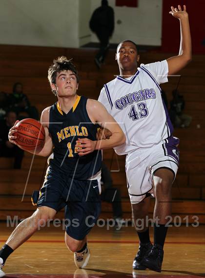 Thumbnail 2 in Menlo vs Rancho Cucamonga (MaxPreps Holiday Classic) photogallery.
