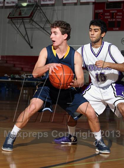 Thumbnail 1 in Menlo vs Rancho Cucamonga (MaxPreps Holiday Classic) photogallery.