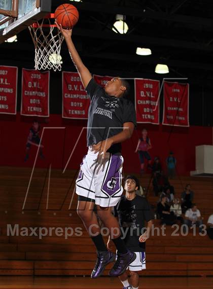 Thumbnail 3 in Menlo vs Rancho Cucamonga (MaxPreps Holiday Classic) photogallery.