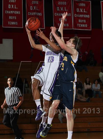 Thumbnail 2 in Menlo vs Rancho Cucamonga (MaxPreps Holiday Classic) photogallery.
