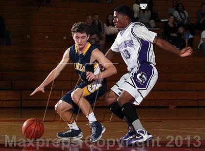 Thumbnail 2 in Menlo vs Rancho Cucamonga (MaxPreps Holiday Classic) photogallery.