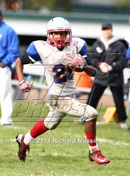 Thumbnail 2 in Tolland @ Northwest Catholic photogallery.