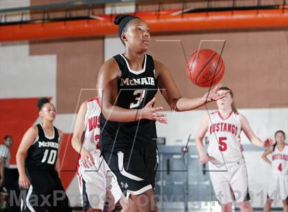 Thumbnail 1 in McNair vs. Monte Vista (MLK-Shootout) photogallery.