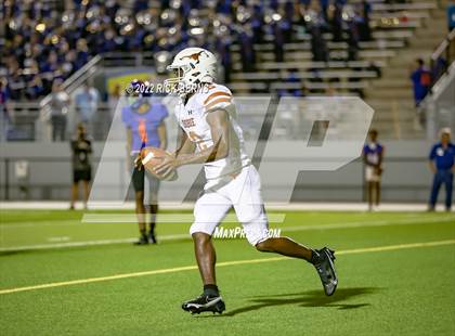 Thumbnail 1 in Grand Oaks vs Dobie photogallery.