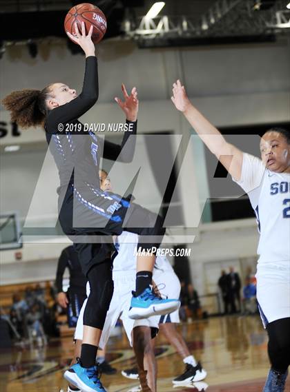 Thumbnail 2 in Mayfair vs. Diamond Ranch (CIF SS 3A Championship) photogallery.