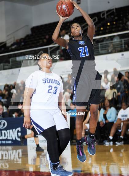 Thumbnail 2 in Mayfair vs. Diamond Ranch (CIF SS 3A Championship) photogallery.