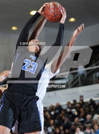 Thumbnail 1 in Mayfair vs. Diamond Ranch (CIF SS 3A Championship) photogallery.