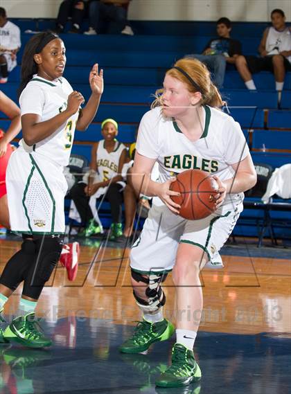 Thumbnail 1 in Yates vs. Cypress Falls (McDonald's Texas Invitational) photogallery.