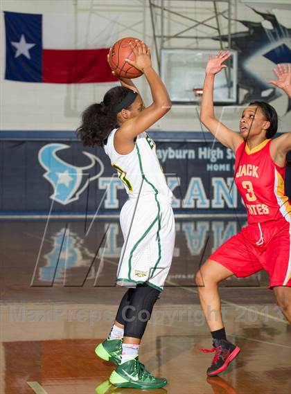 Thumbnail 2 in Yates vs. Cypress Falls (McDonald's Texas Invitational) photogallery.