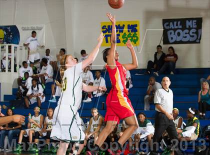 Thumbnail 2 in Yates vs. Cypress Falls (McDonald's Texas Invitational) photogallery.