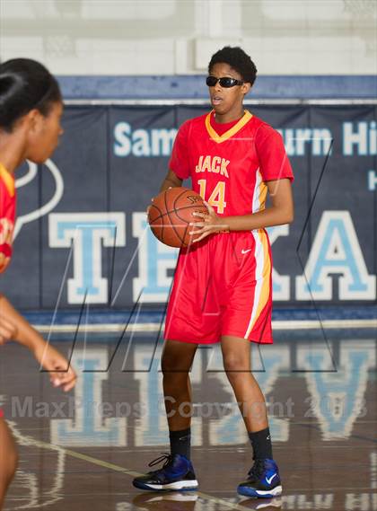 Thumbnail 2 in Yates vs. Cypress Falls (McDonald's Texas Invitational) photogallery.