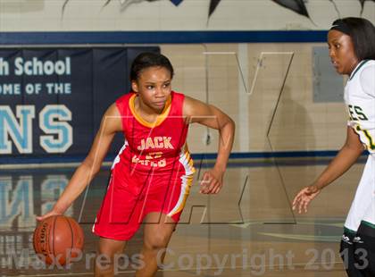 Thumbnail 2 in Yates vs. Cypress Falls (McDonald's Texas Invitational) photogallery.