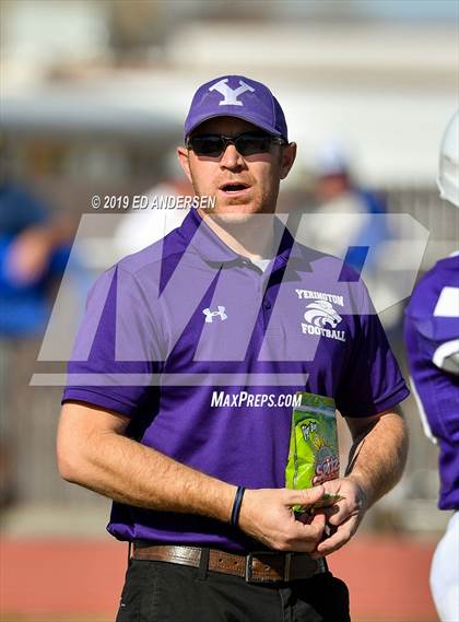 Thumbnail 1 in Needles @ Yerington (NIAA 2A State Semifinal) photogallery.