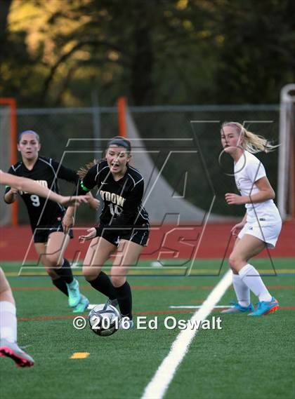 Thumbnail 2 in Las Lomas vs. Bishop O'Dowd (CIF NCS D2 Final) photogallery.