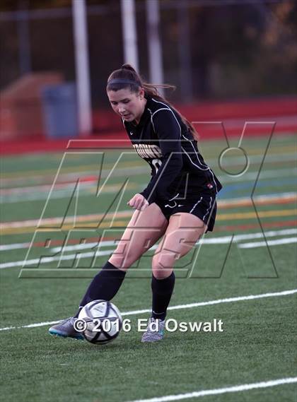 Thumbnail 2 in Las Lomas vs. Bishop O'Dowd (CIF NCS D2 Final) photogallery.