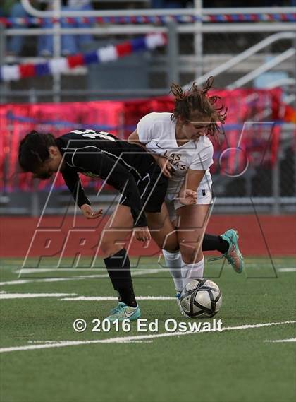 Thumbnail 2 in Las Lomas vs. Bishop O'Dowd (CIF NCS D2 Final) photogallery.
