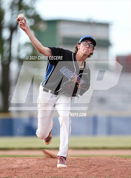 Thumbnail 2 in Churchville-Chili @ Brockport (Section 5 Class A Pre-Quarterfinals) photogallery.