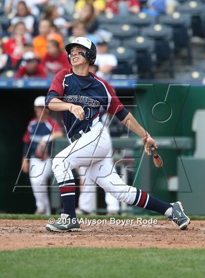 Thumbnail 3 in Seaman vs. Shawnee Heights photogallery.