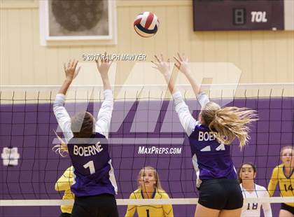 Thumbnail 2 in Blanco @ Boerne photogallery.